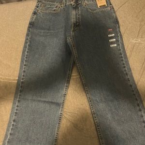 Medium Blue Denim Levi Jeans Relaxed Fit 34x29